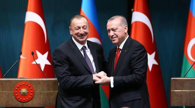 Aliyev’den Avrupa’ya Türkiye Resti